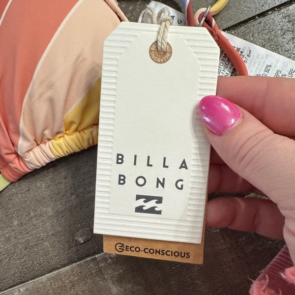 BILLABONG NWT Striped Triangle Wrap Bikini Top Size Medium Swim Summer Beach - Picture 7 of 10